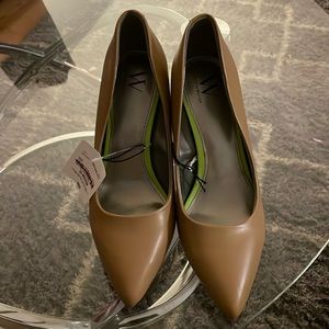 Sylish Worthington Beige heels size 10